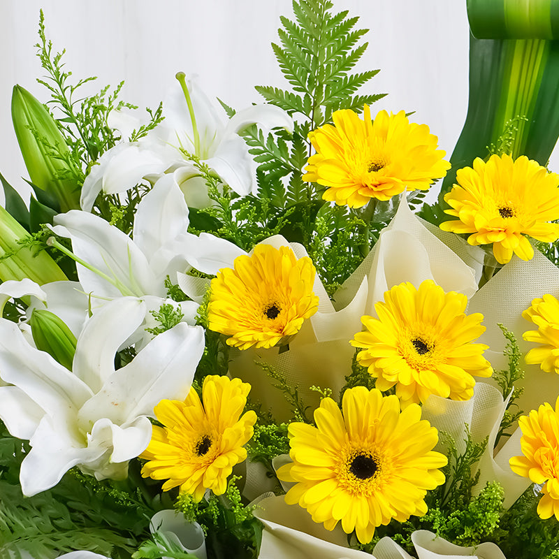 flower_stand_condolence Golden Solace Condolence / Funeral Flowers