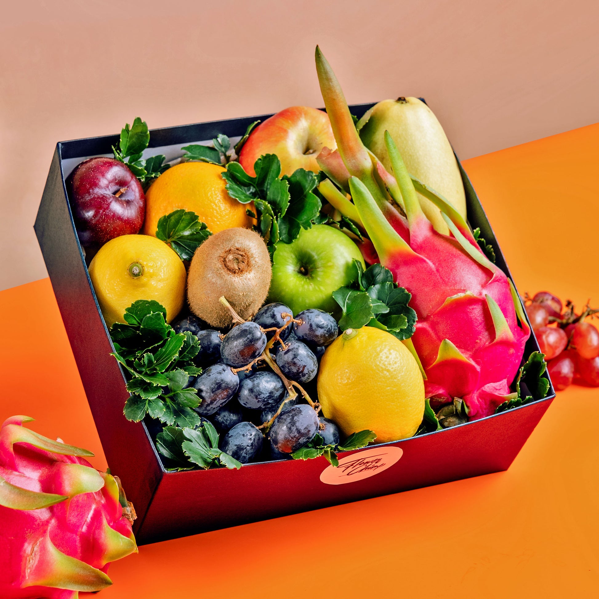 hamper_fruit Sweet Rainbow Fruit Box