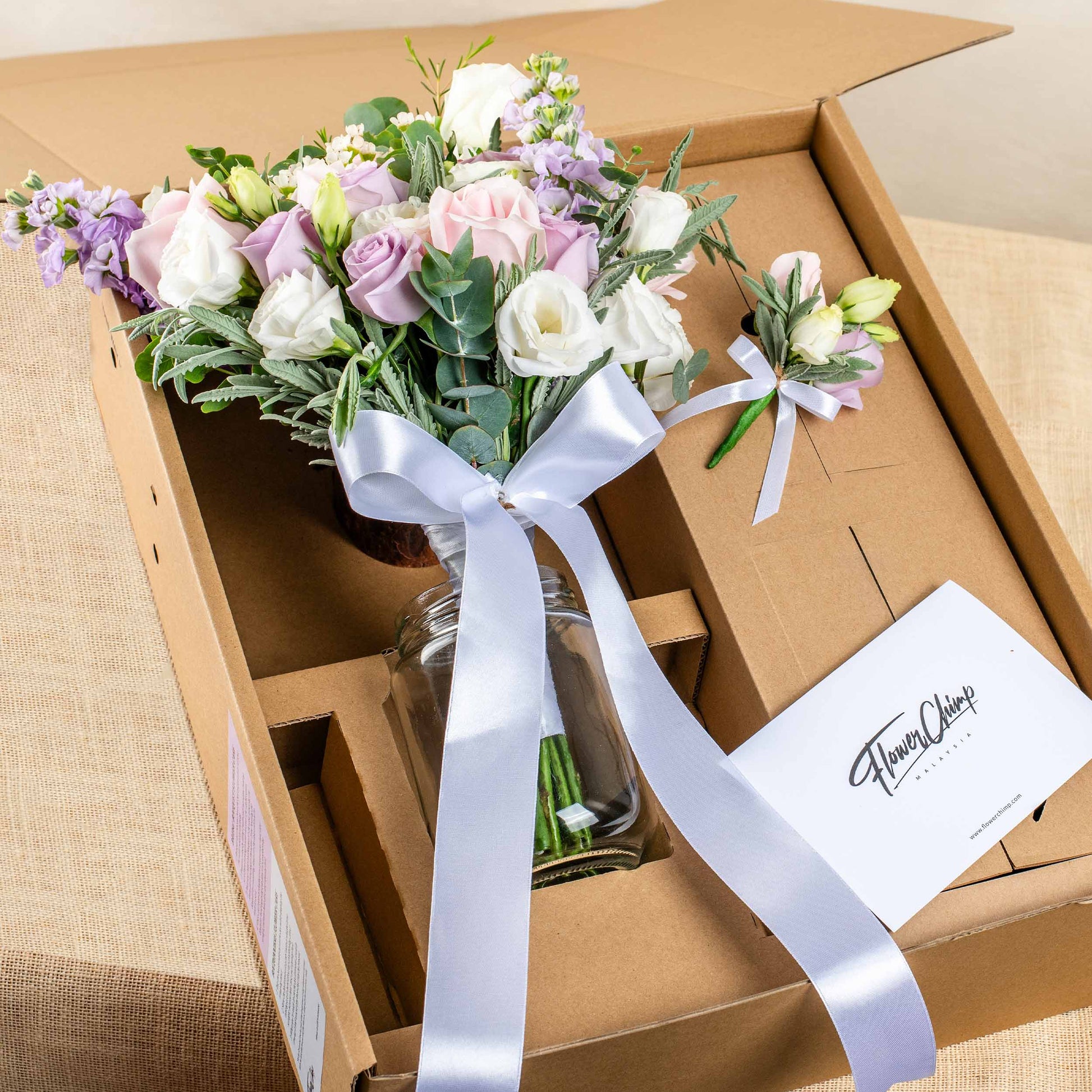 flowers_vase Rapunzel Bridal Bouquet Set