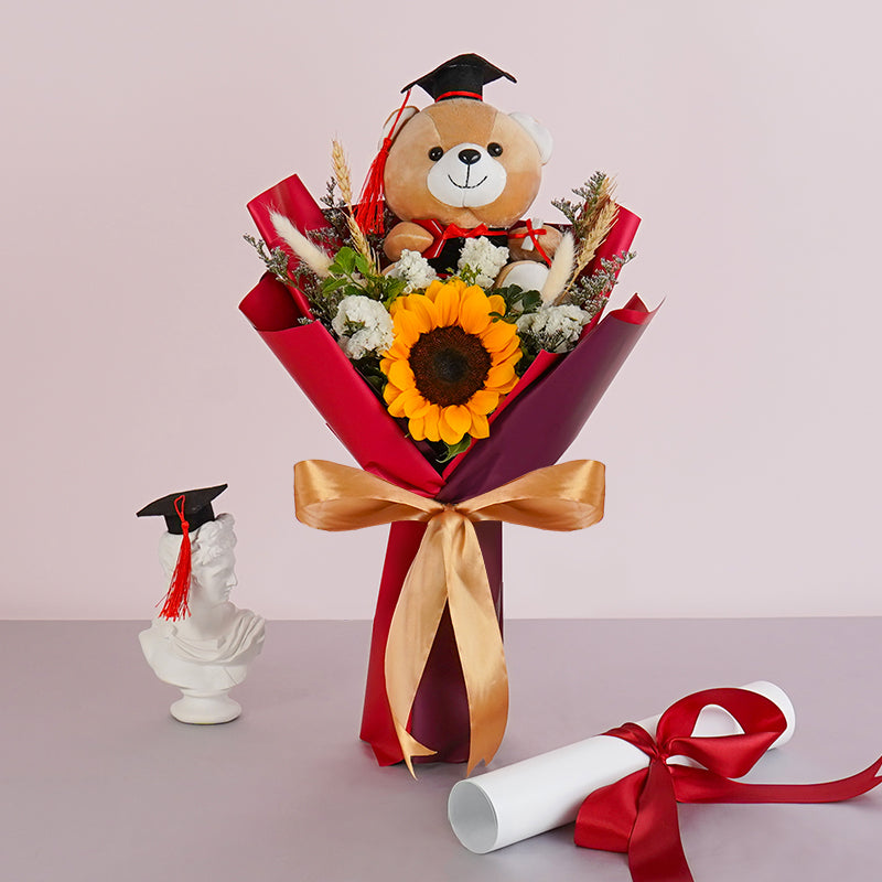 bundles_graduation Shining Star Graduation Bouquet