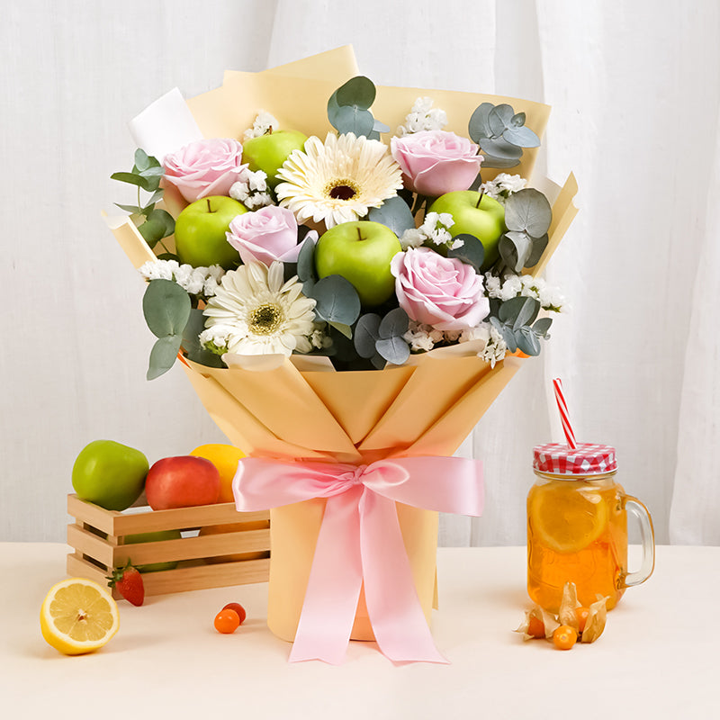 bouquet_fruit Summer Crisp Fruit Bouquet