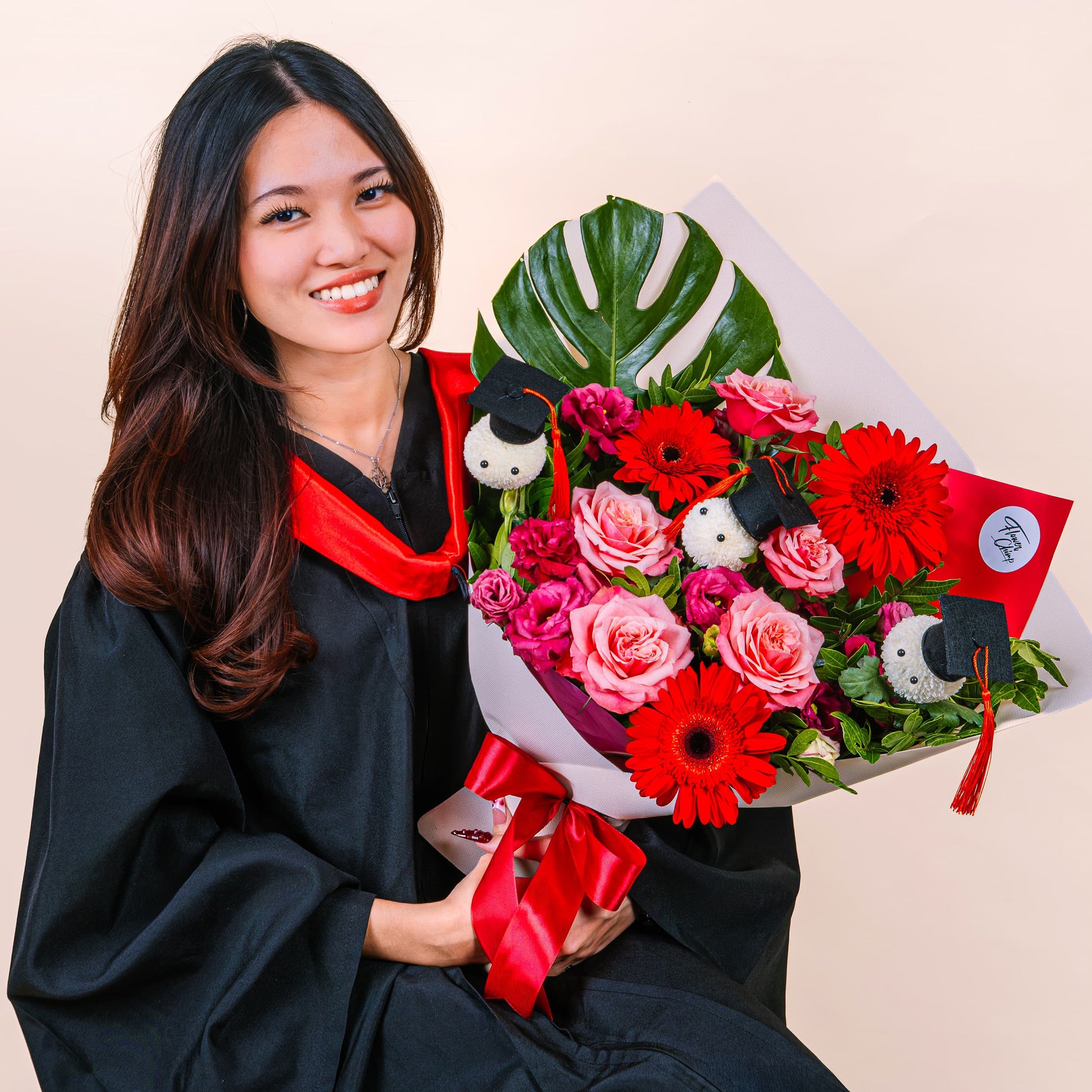 bundles_graduation Trailblazer Graduation Bouquet
