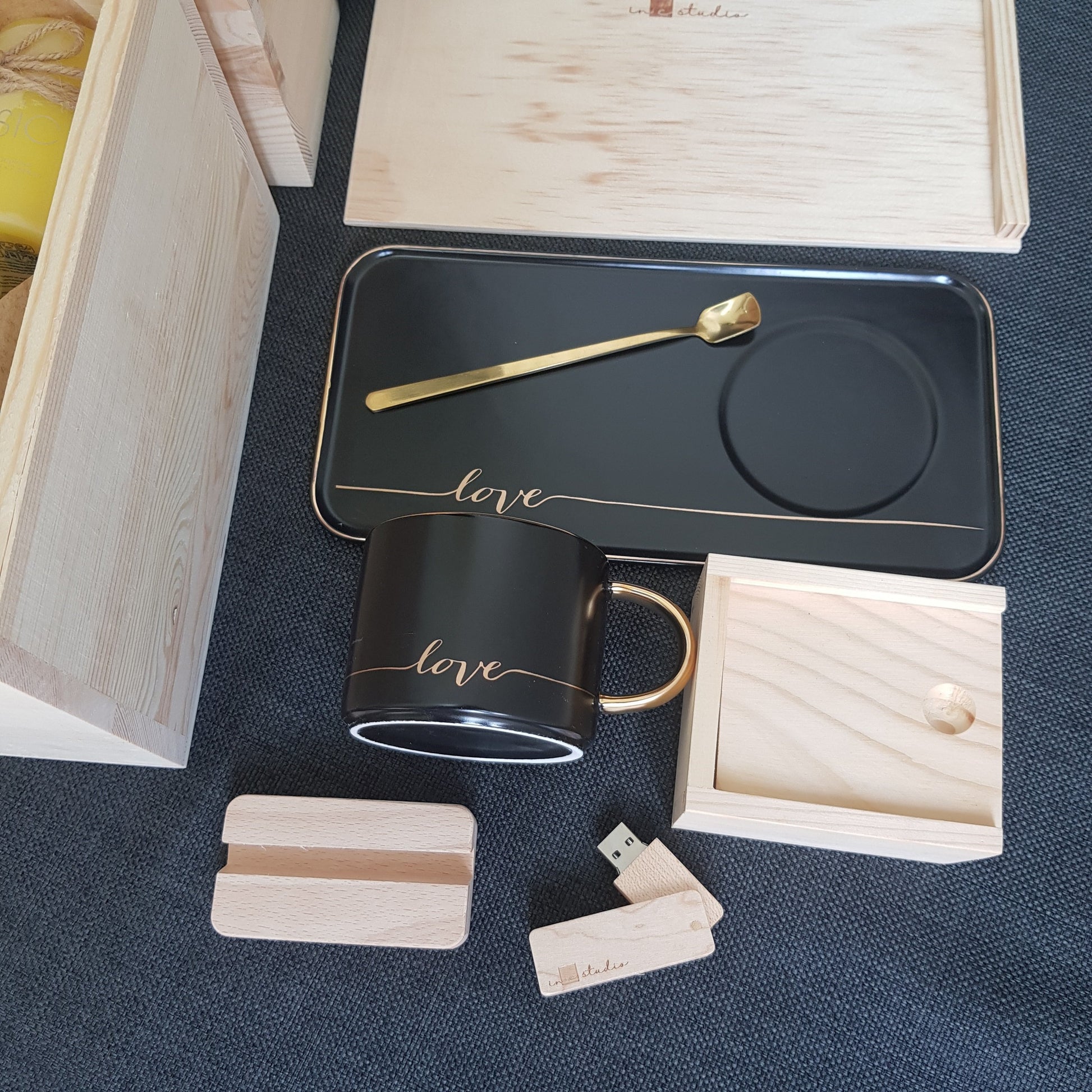 hamper_male For Him Gift Set 02